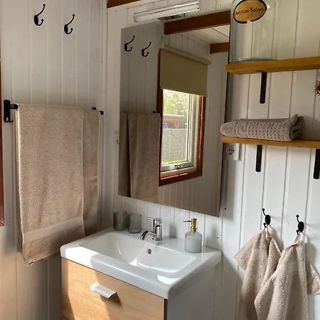 Tiny House 300 Meter Vom Zentrum Entfernt Nyaraló Eberswalde
