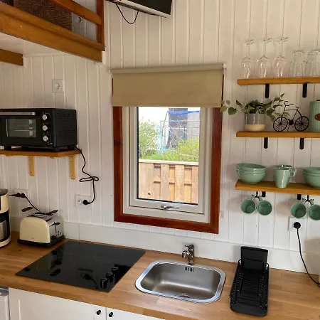 Nyaraló Tiny House 300 Meter Vom Zentrum Entfernt *