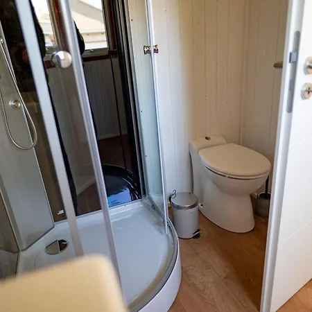 Nyaraló Tiny House 300 Meter Vom Zentrum Entfernt